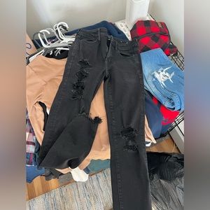 Black ripped skinny jeans